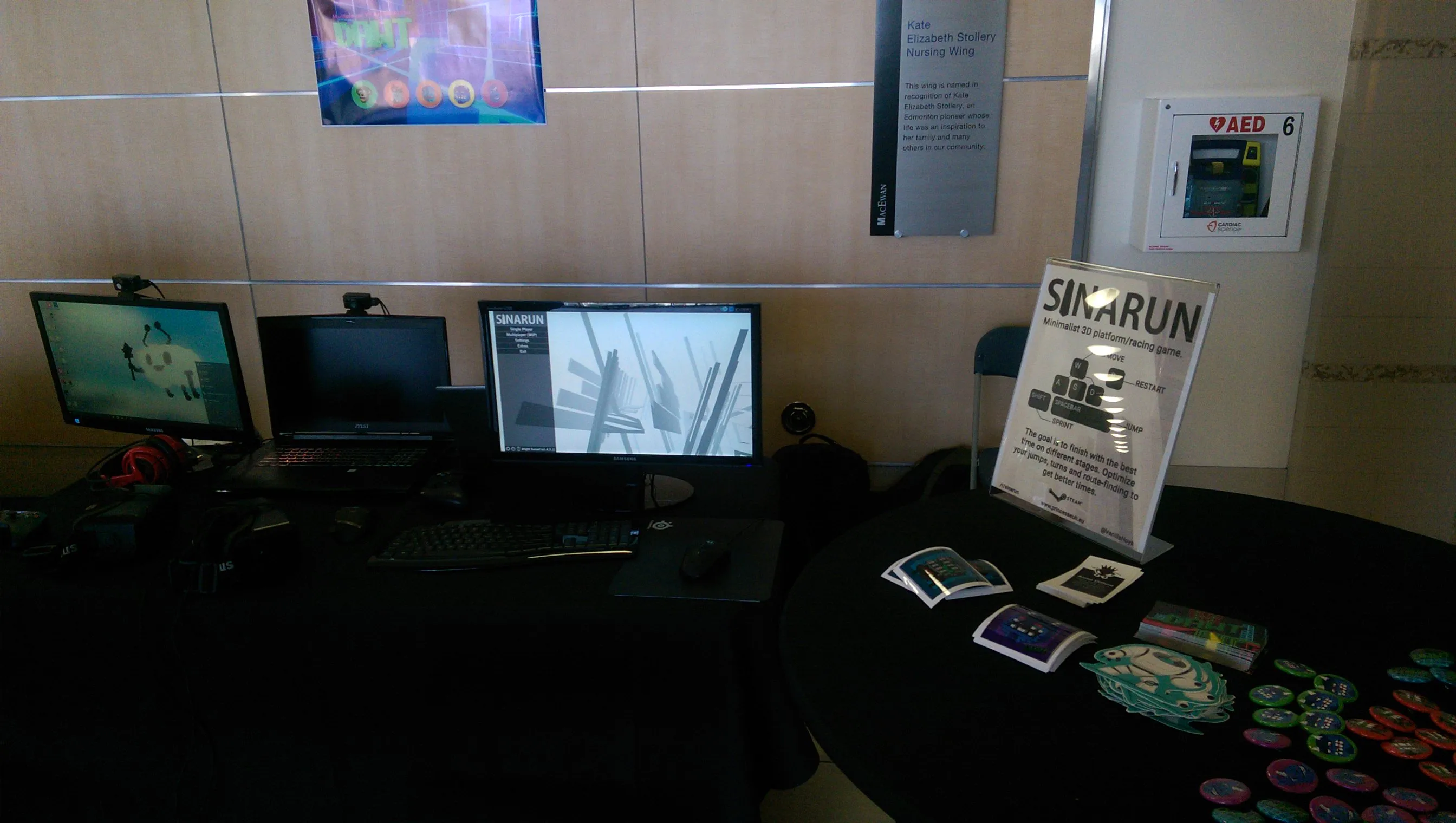 A booth at a game expo where SinaRun is being shown